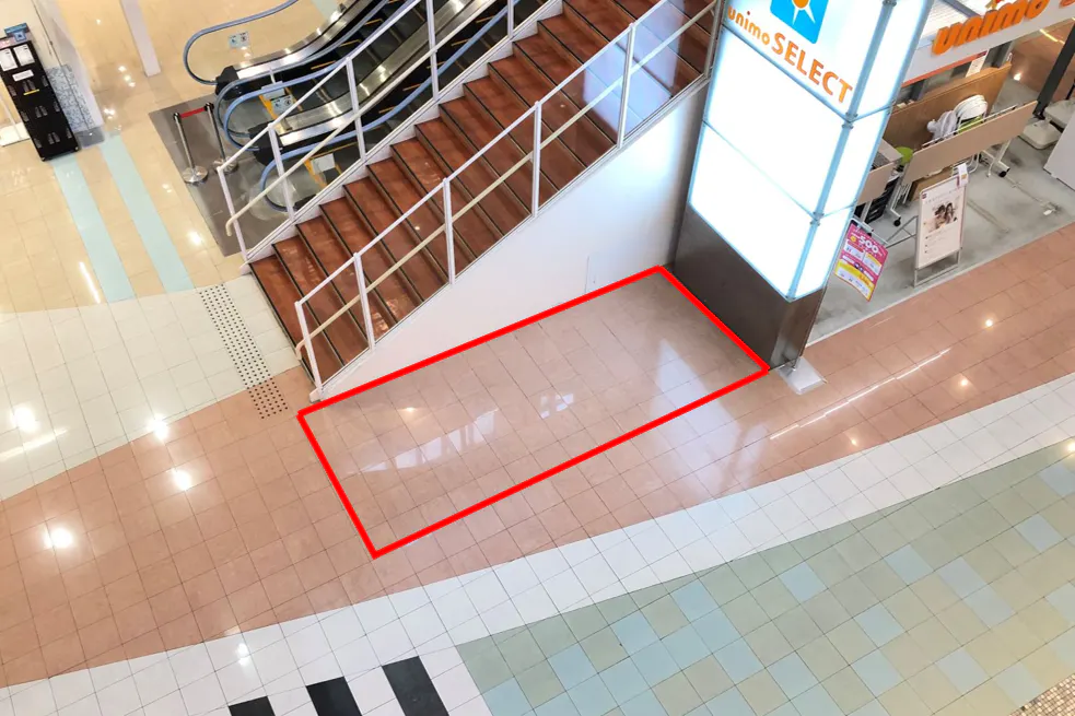 【ユニモちはら台】プロモーションやポップアップストアに最適な地域密着型ショッピングセンター内1階中央エスカレーター横のイベントスペース
