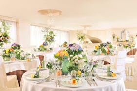 【神泉駅7分】ローンチパーティーなどのクローズドイベントや展示会に最適な白基調のスペース