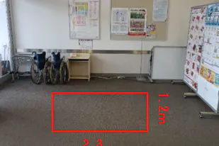 【イオンスーパーセンター水沢桜屋敷店】食品入口風除室 販促プロモーションや物販に最適なスーパー店内催事イベントスペース