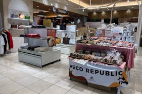 【マルイファミリー溝口】2階カレンダリウムD12【食物販・物販】駅直結のペデストリアンデッキ正面、目に留まりやすいスペース