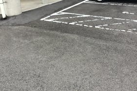 【ダイナム長野千曲店ゆったり館】キッチンカーや各種プロモーションイベントでの出店に最適なアミューズメント施設のイベントスペース(店舗正面)