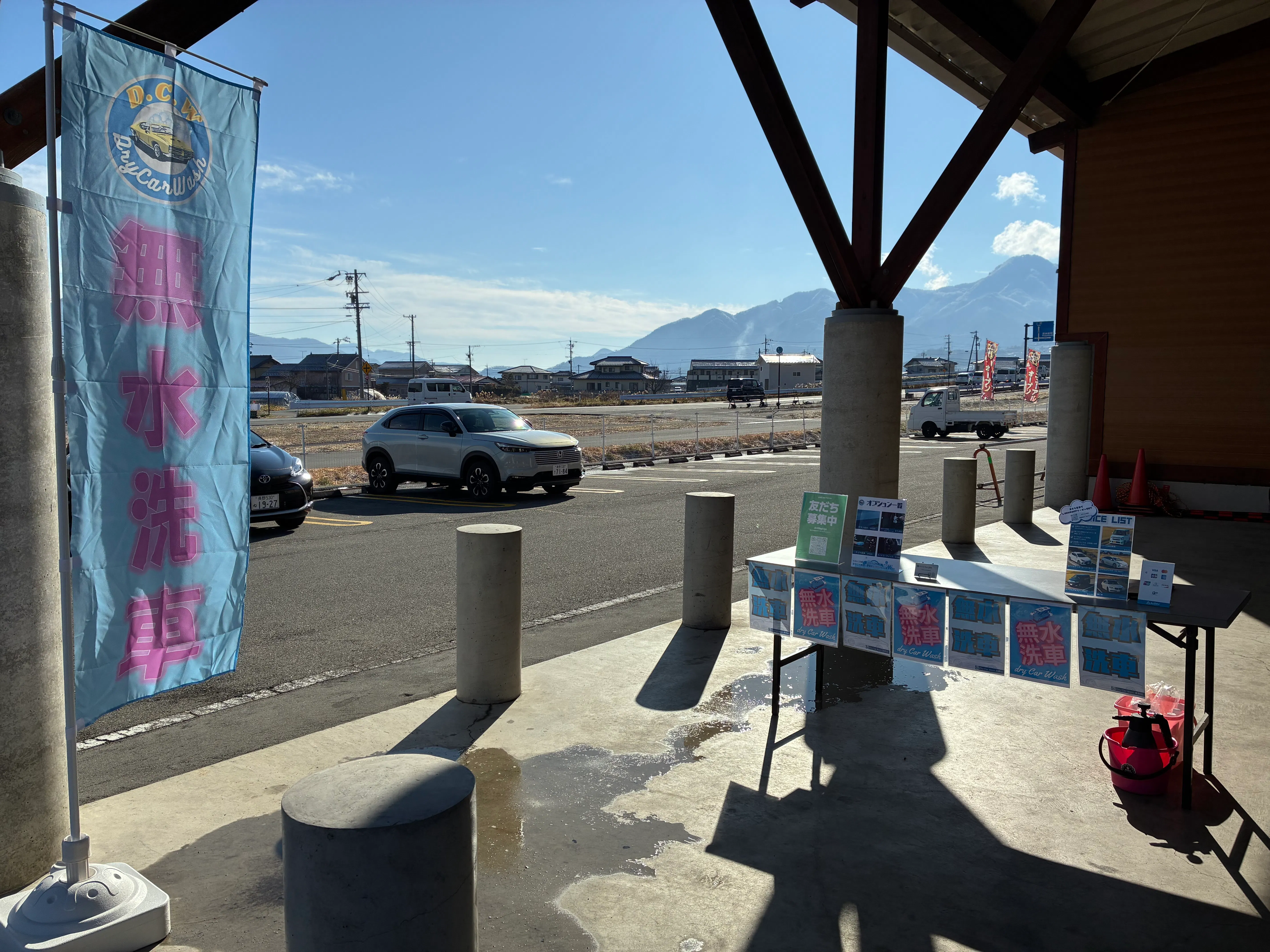 【ダイナム長野千曲店ゆったり館】キッチンカーや各種プロモーションイベントでの出店に最適なアミューズメント施設のイベントスペース（店舗正面）