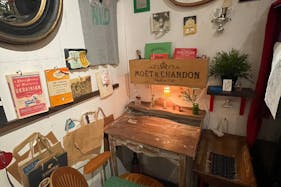 【中目黒駅10分】カフェ・レストランの短期出店や個展などアート用途、招待制のイベントに最適なアコースティック系のライブも可能なレンタルスペース