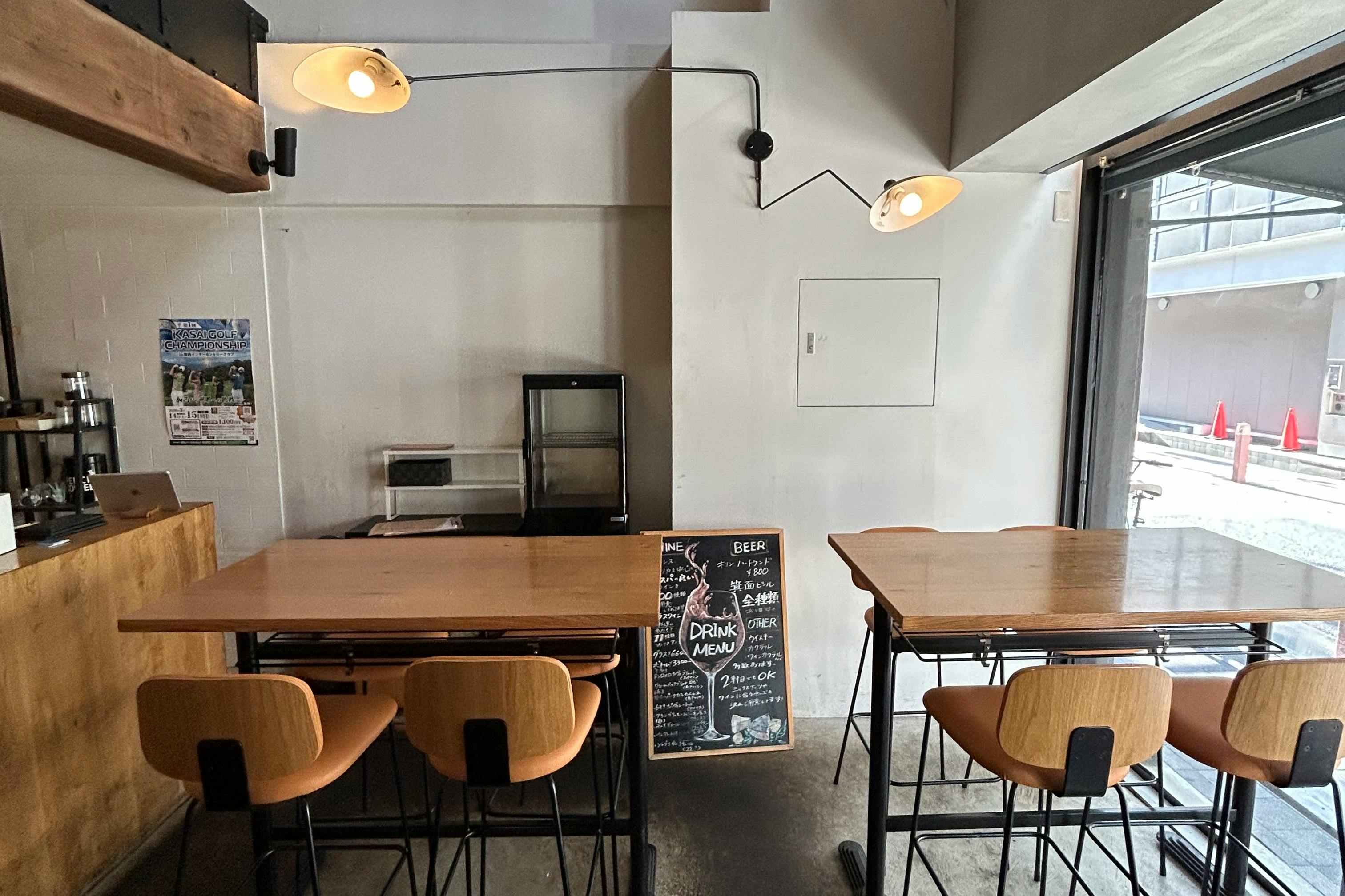 【心斎橋駅/長堀橋駅3分】ポップアップストア開催や展示会に最適な白を基調とした吹き抜けのモダン空間を演出できる路面店スペース※キャンペーン割引あり