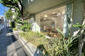 【千駄ヶ谷駅5分】大きなガラス窓があり視認性の高い開放的なレンタルスペース