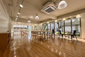 【千駄ヶ谷駅5分】大きなガラス窓があり視認性の高い開放的なレンタルスペース