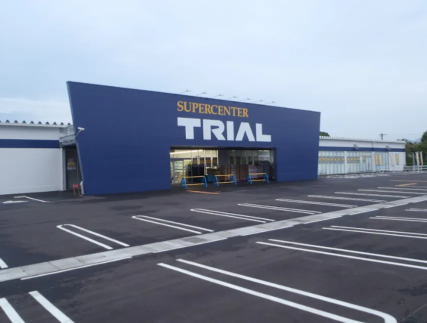 【スーパーセンタートライアル西都店】キッチンカー（調理営業）出店限定/屋外スペース