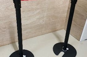 【イオンタウン四日市泊/1Fイベント広場(予備区画C)】音楽イベントやショープロモーションなどの大型イベントに最適な音響設備やサイネージが完備された1Fメインイベントスペース