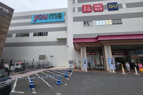 【ゆめタウン呉】キッチンカーに最適な入口前スペース