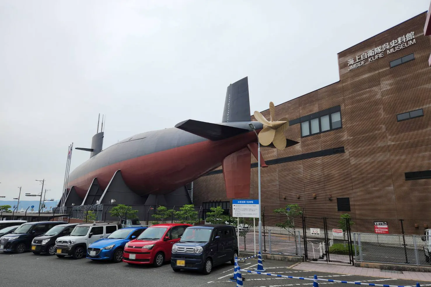 【ゆめタウン呉】キッチンカーに最適な入口前スペース