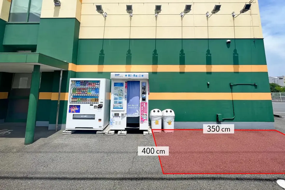 【ブックマンズアカデミー前橋店】キッチンカー出店に最適!大通りからの視認性も抜群な県内最大級書店の出入口横屋外スペース