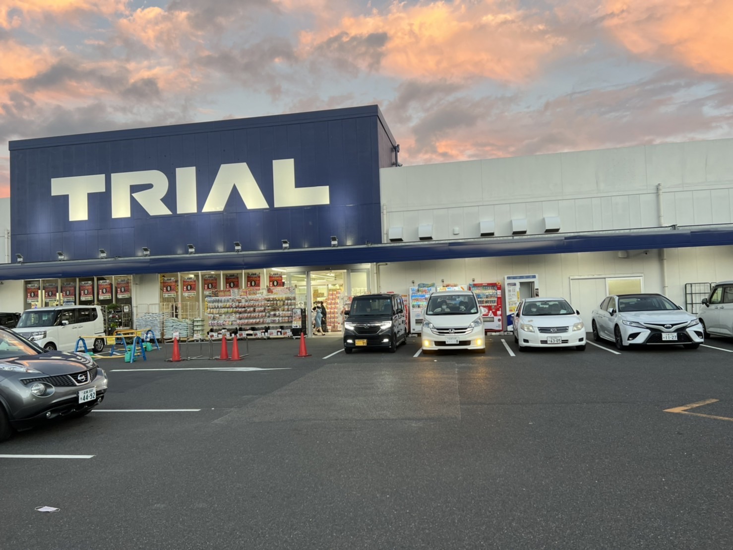 【スーパーセンタートライアル滋賀大津店】キッチンカー（調理営業）出店限定/屋外スペース