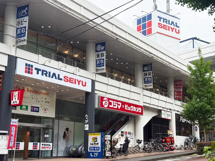 【トライアル西友 二俣川店】食物販やPR活動に最適な「風除室スペース」※NG業種有