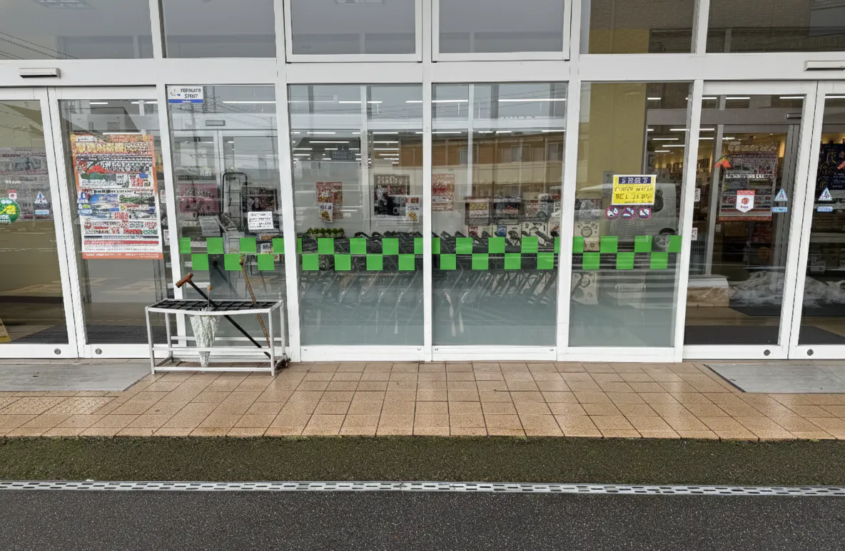 【Aコープしょうばら店】食物販や販促イベントに最適な屋外軒下スペース