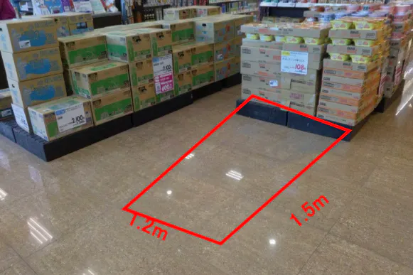 【マックスバリュ盛岡中屋敷店】サービスカウンター前 販促プロモーションに最適なスーパー店内催事イベントスペース