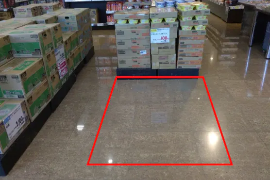 【マックスバリュ盛岡中屋敷店】サービスカウンター前 販促プロモーションに最適なスーパー店内催事イベントスペース