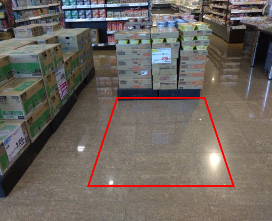 【マックスバリュ盛岡中屋敷店】サービスカウンター前 販促プロモーションに最適なスーパー店内催事イベントスペース