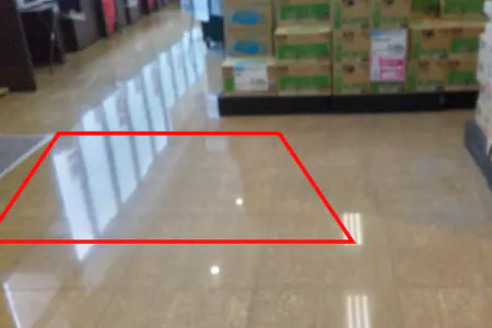 【マックスバリュ盛岡中屋敷店】サービスカウンター前 販促プロモーションに最適なスーパー店内催事イベントスペース