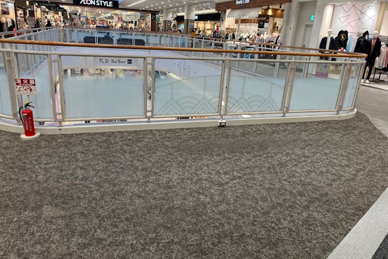 【イオンモール東浦】ほていや前デッキの画像1