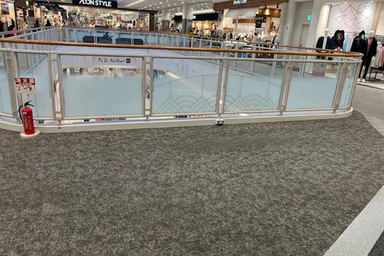 【イオンモール東浦】ほていや前デッキの画像1