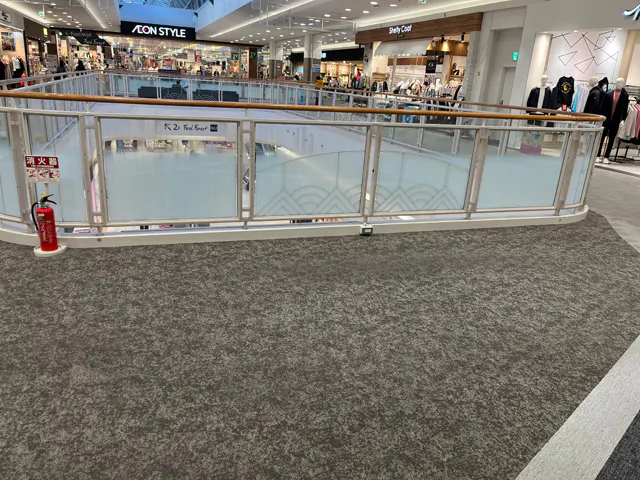 【イオンモール東浦】ほていや前デッキ