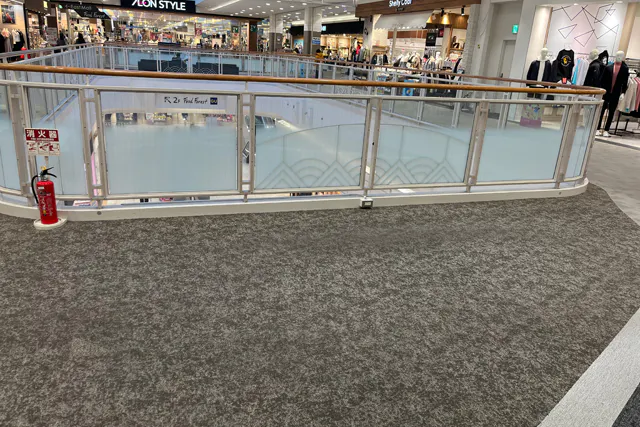 【イオンモール東浦】ほていや前デッキ