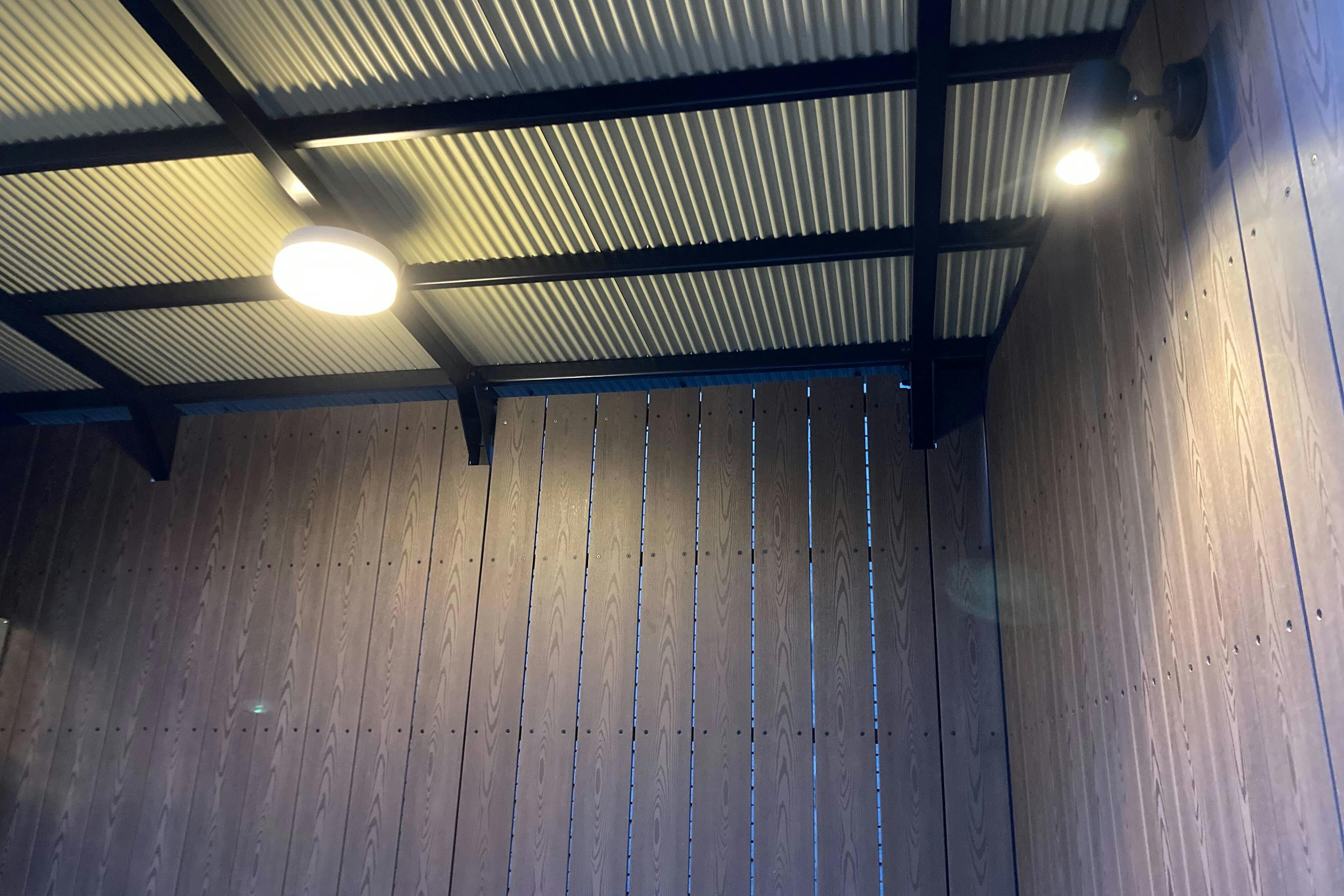 【水道橋駅5分】食物販のポップアップやプロモーションに最適なレンタルオフィス軒先の屋外屋根付きイベントスペース