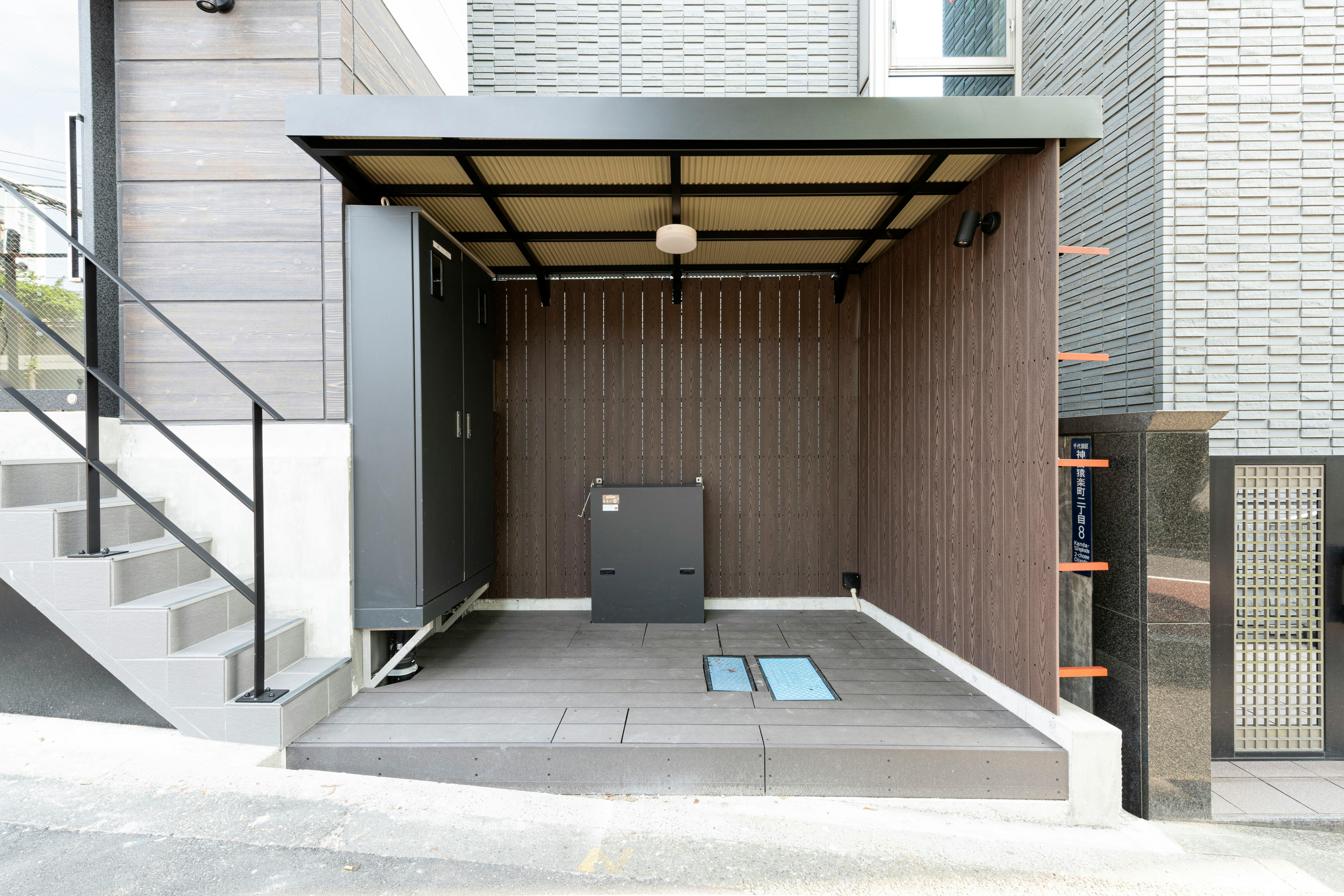 【水道橋駅5分】食物販のポップアップやプロモーションに最適なレンタルオフィス軒先の屋外屋根付きイベントスペース