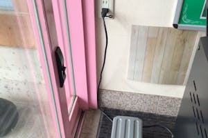 【ダイナム岡山津山店ゆったり館】物販やプロモーションに最適なアミューズメント施設のイベントスペース(正面)