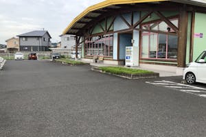 【ダイナム岡山津山店ゆったり館】物販やプロモーションに最適なアミューズメント施設のイベントスペース(正面)