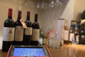 【新橋駅3分】撮影や飲食イベントに最適な飲食店営業許可取得済のカウンター付きイベントスペース