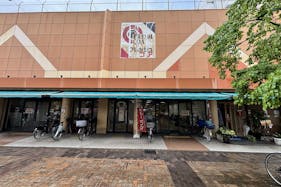 【フレッシュコア】販促プロモーションや物販イベントに適した地元の方に愛されるスーパーのサービスカウンター横の空き区画スペース4