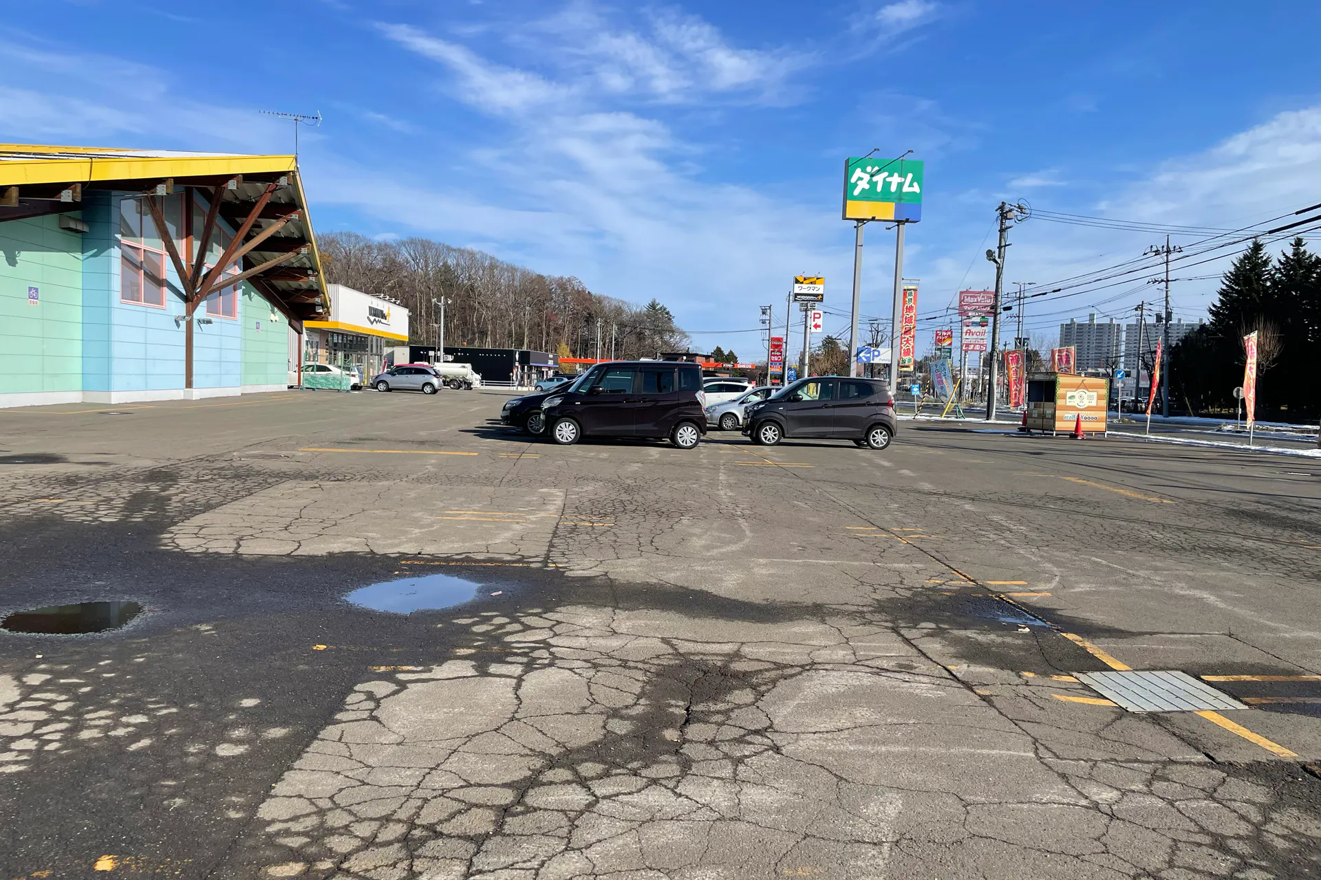 【ダイナム北海道北広島店ゆったり館】キッチンカーやプロモーションに最適なアミューズメント施設のイベントスペース(店舗南側)