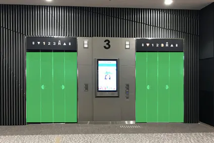 【イオンモール神戸南】モール内広告 エレベーター