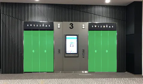【イオンモール神戸南】モール内広告 エレベーター