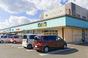 【まつばや吉井店】食物販やプロモーションなどに利用可能な軒下スペース