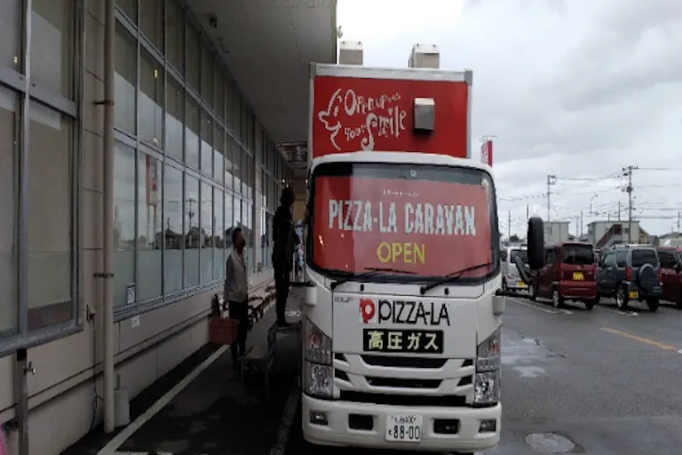 【マックスバリュあつみ】駐車場(移動販売車 電源付き)キッチンカー出店に最適なスーパー店外催事イベントスペースの画像2