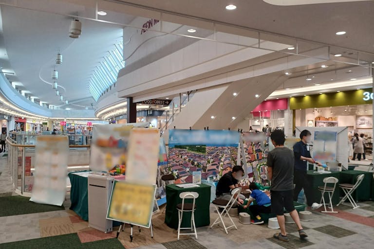 【イオンモール羽生】クロックハウス前ブリッジの画像2