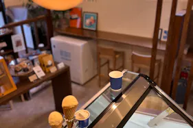 【本駒込駅2分/白山駅4分】冷蔵ショーケースあり。展示に適したアイスクリーム屋さんの棚貸し / 駅からのアクセス◎ / 販売スタッフ不要◎