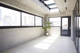 【北参道駅3分|割引キャンペーン中】撮影やアパレル展示会に最適なモダンな雰囲気のハウススタジオ