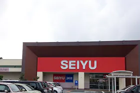 【西友 松長店】外区画店頭入口付近 (駐車場) キッチンカー など販売におすすめな屋外催事イベントスペース