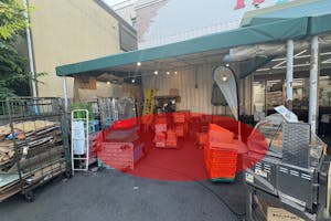 【K-fresh新井店】販促プロモーションに最適な入口近くの軒下スペース