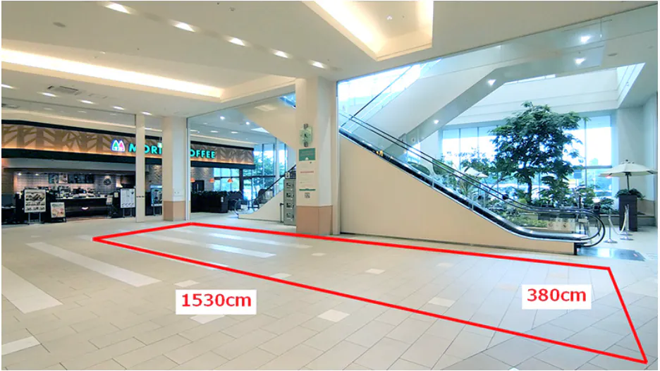 【イオンモール日の出】1F レストラン街中央の画像