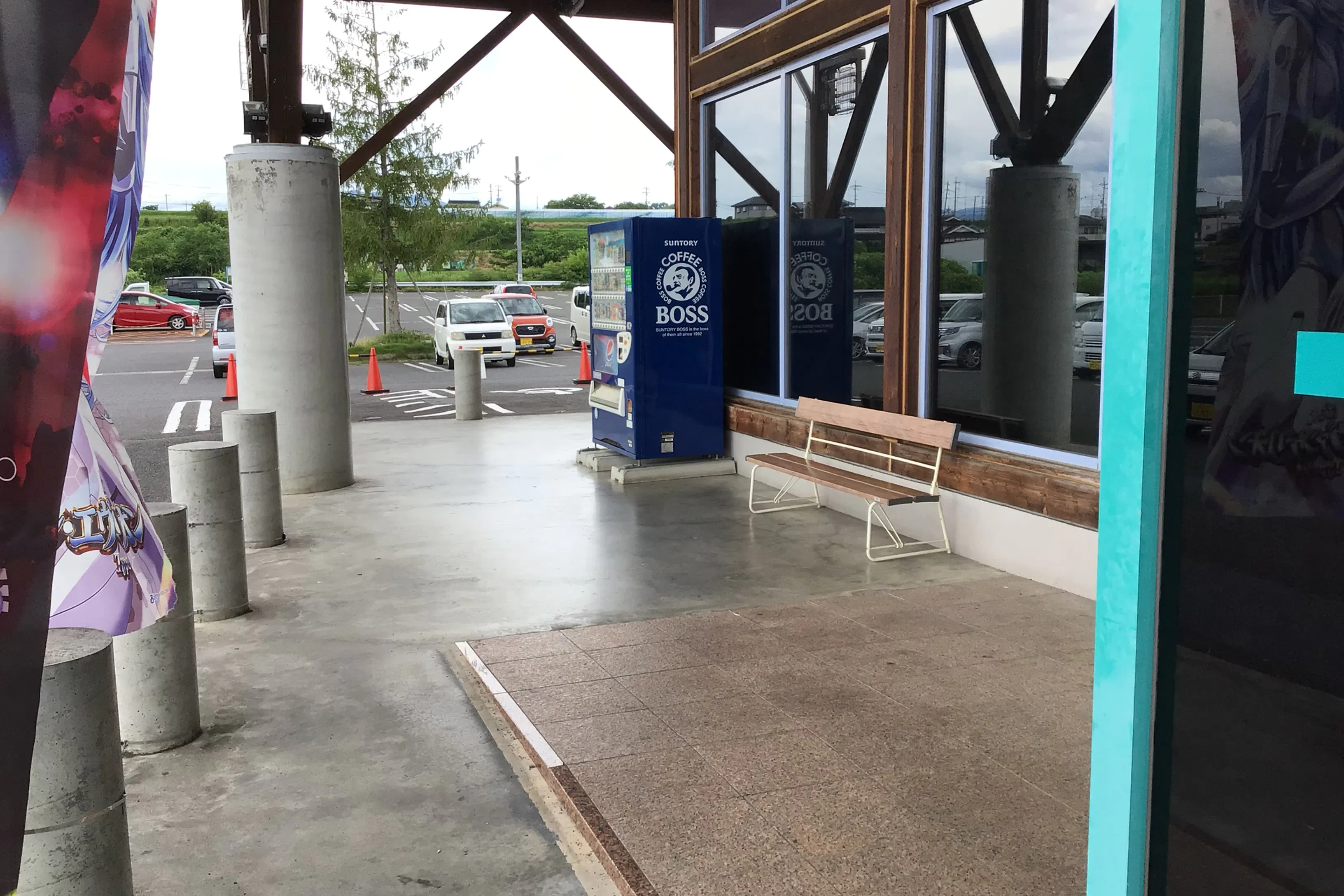 【ダイナム岡山院庄店ゆったり館】プロモーションに最適なアミューズメント施設のイベントスペース(出入口横)