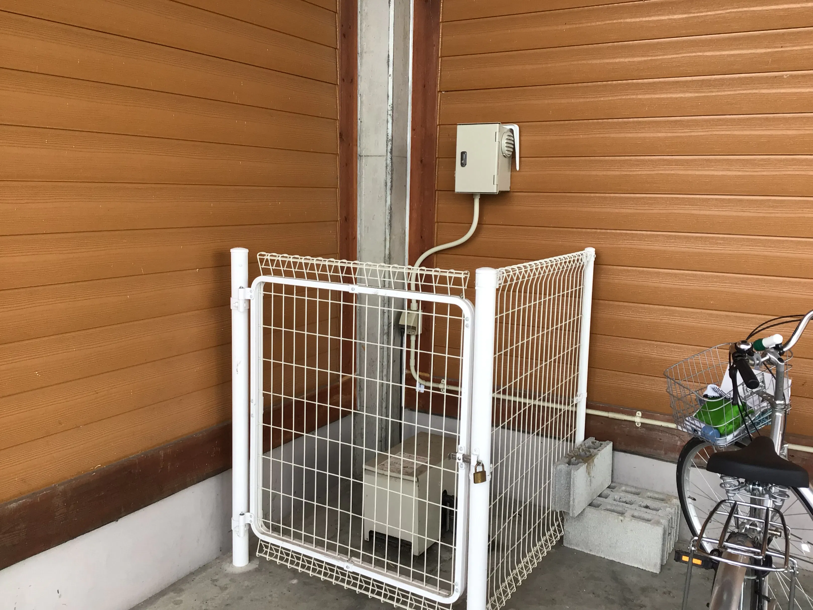 【ダイナム岡山院庄店ゆったり館】プロモーションに最適なアミューズメント施設のイベントスペース(出入口横)