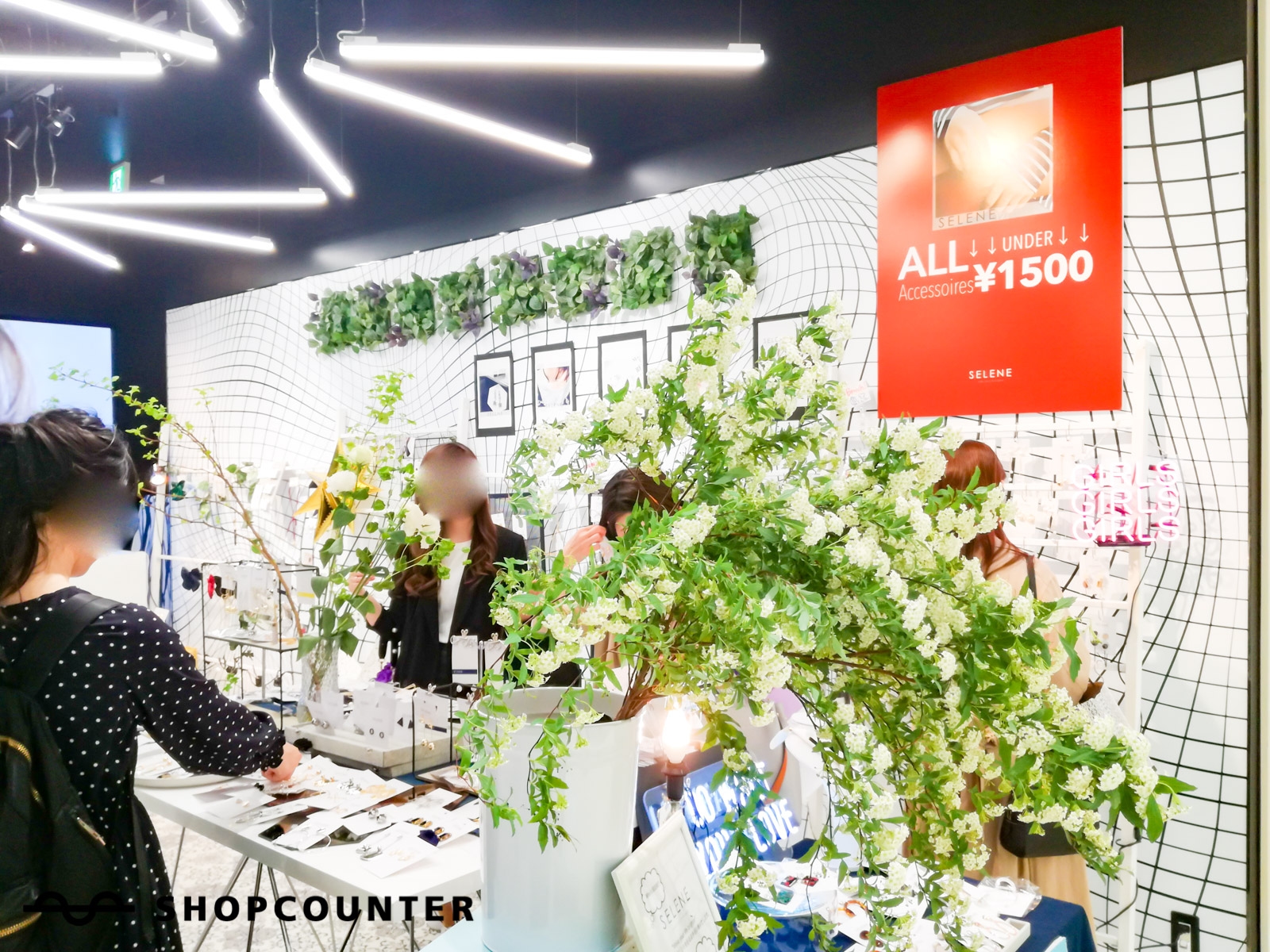 「LAZONA POPUP STORE」では、話題性の高いショップや流行の最先端を提供いただけます