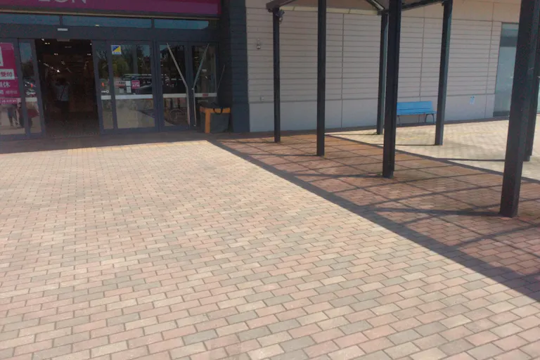 【イオン横手店】南口横 キッチンカー出店に最適なスーパー店外催事イベントスペースの画像3