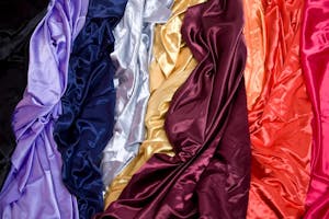 【新宿駅7分】写真映像撮影、ファン交流会、セルフ写真館、展示会に適した本格白ホリスタジオ