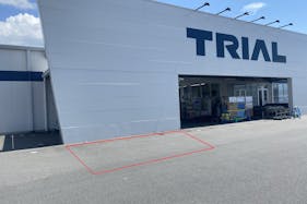 【スーパーセンタートライアル天理店】キッチンカー(調理営業)出店限定/屋外スペース