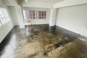 【国立競技場駅9分】展示会や撮影に適した白を基調とした自然光が入るスタジオ